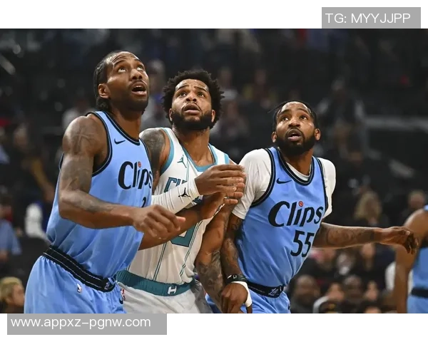 快船训练未取消哈登小卡祖巴茨等球员均在场上参与训练 快船训练未取消哈登小卡祖巴茨等球员均在场上参与训练